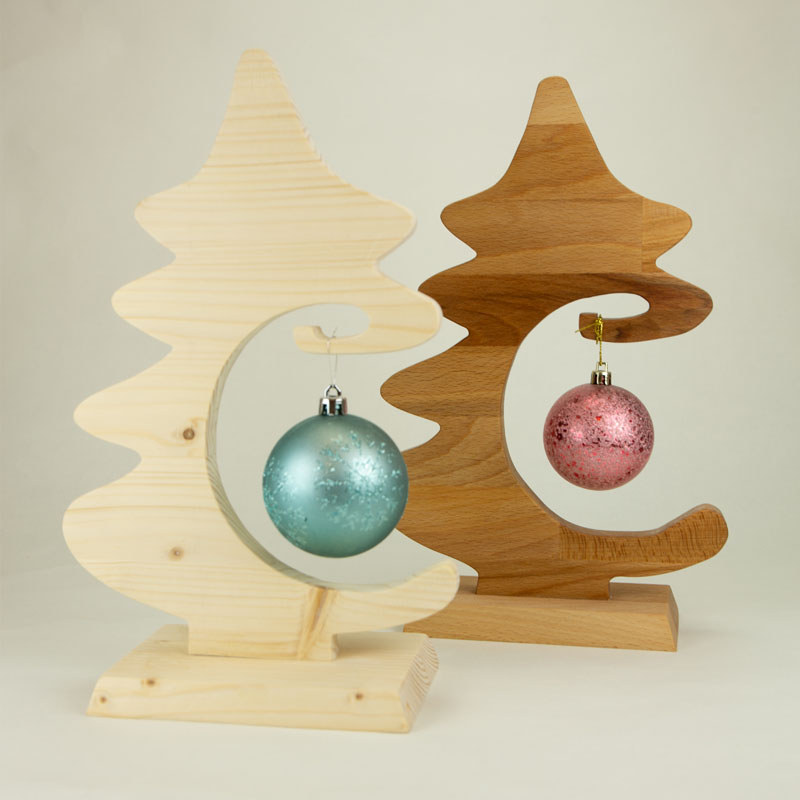 Bild von Weihnachtsbaum mit Kugel